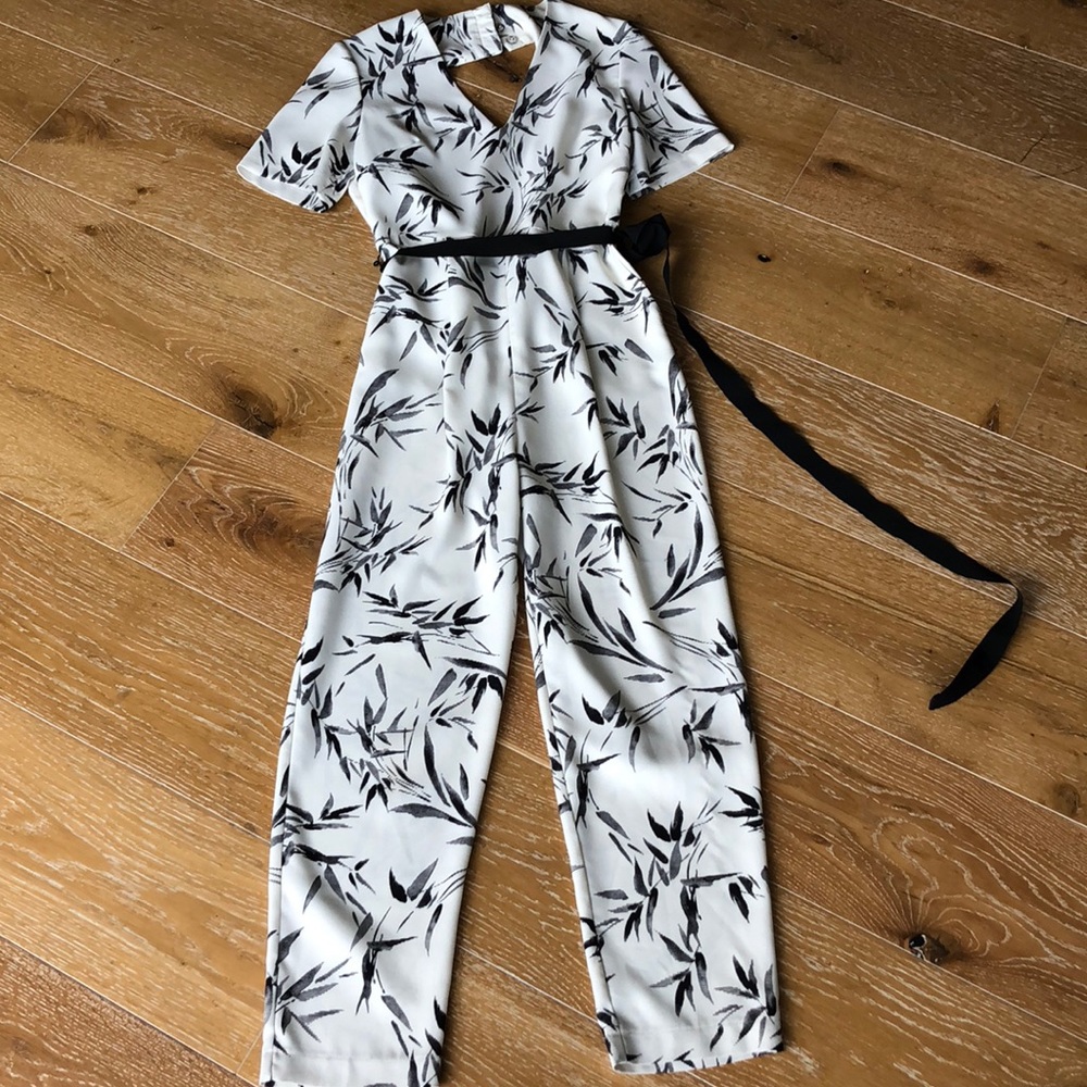 *NEVER WORN* Topshop Jumpsuit